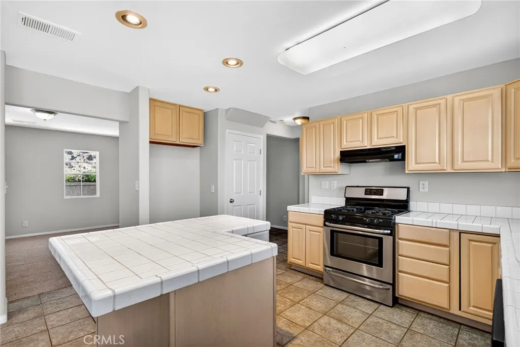 9404 Wayside, Shadow Hills, California 91040 home-pic-18