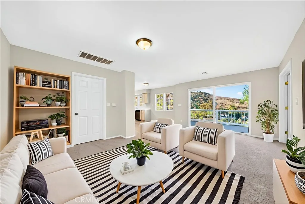 9404 Wayside, Shadow Hills, California 91040 home-pic-7