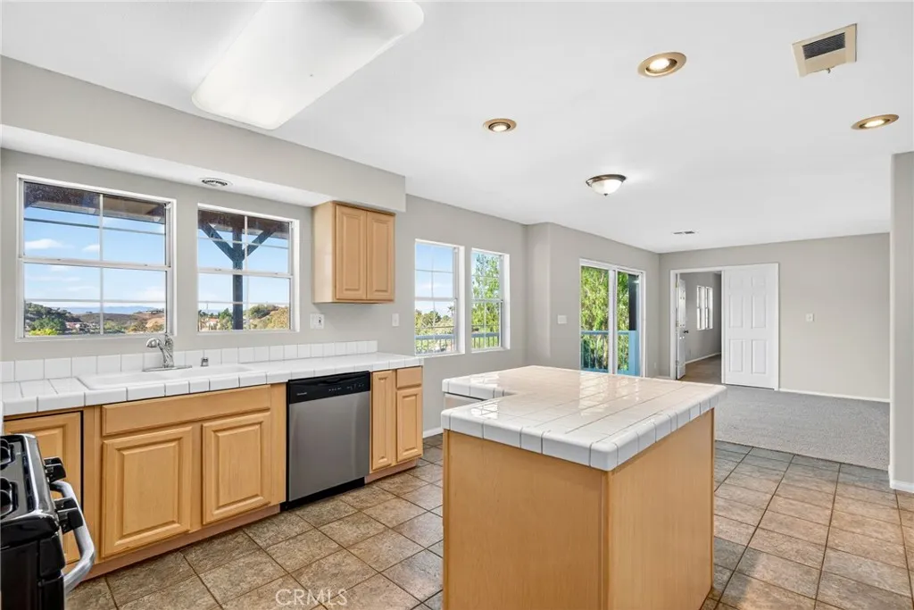 9404 Wayside, Shadow Hills, California 91040 home-pic-17