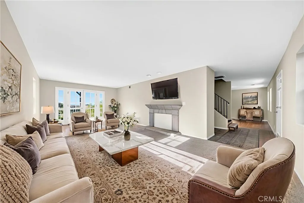 9404 Wayside, Shadow Hills, California 91040 home-pic-8