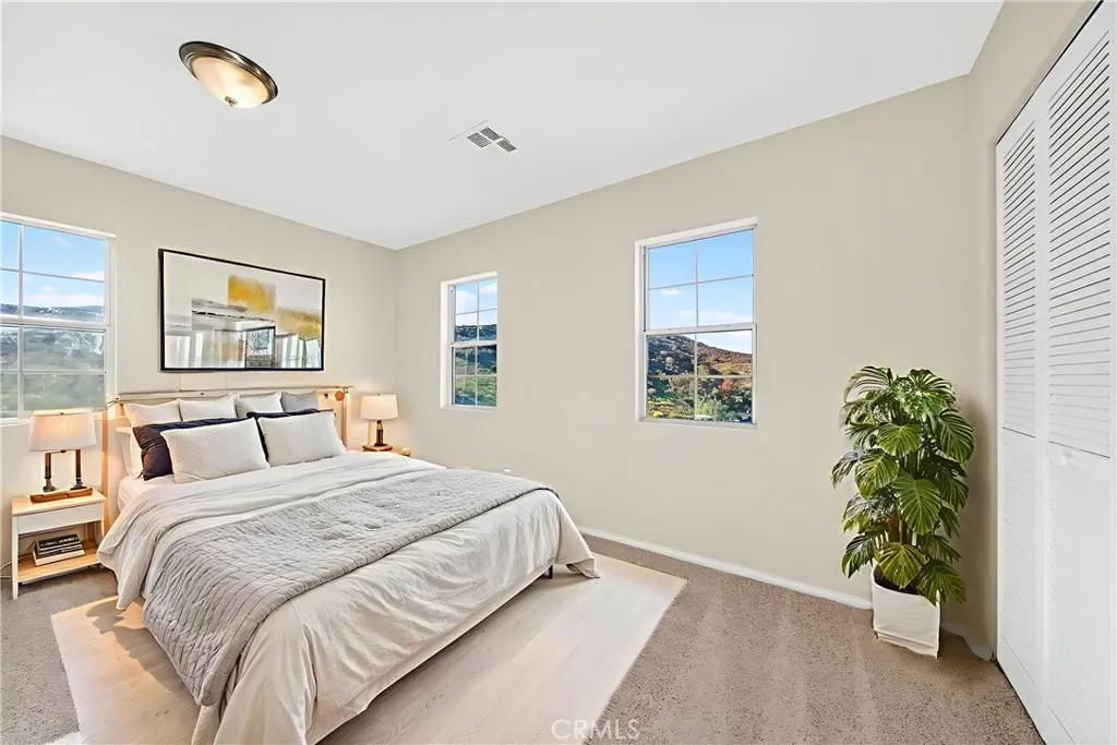 9404 Wayside, Shadow Hills, California 91040 home-pic-11