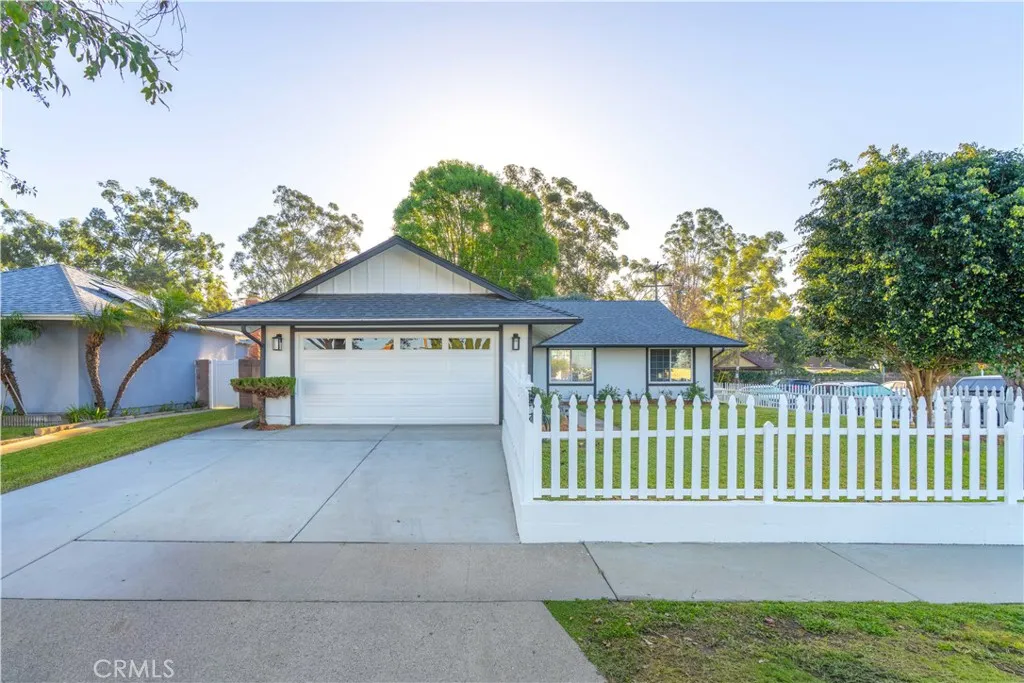 23862 Palmek, Lake Forest, California 92630 home-pic-2