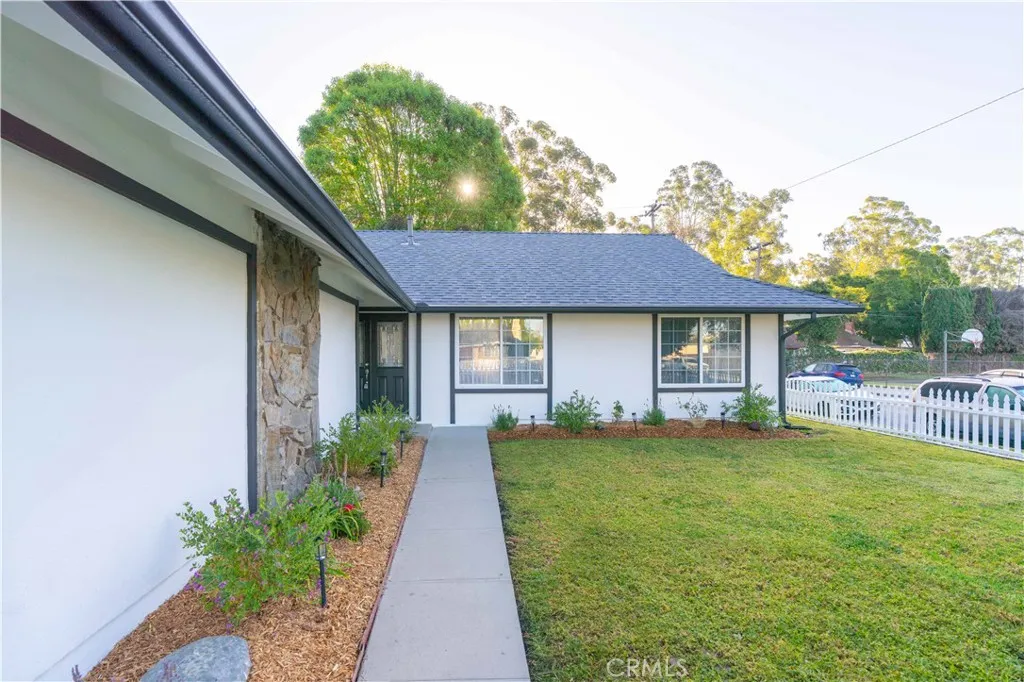 23862 Palmek, Lake Forest, California 92630 home-pic-3