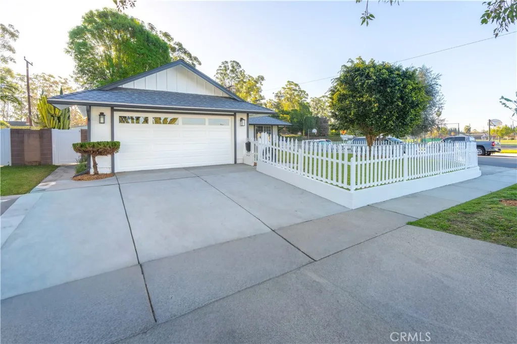 23862 Palmek, Lake Forest, California 92630 home-pic-4