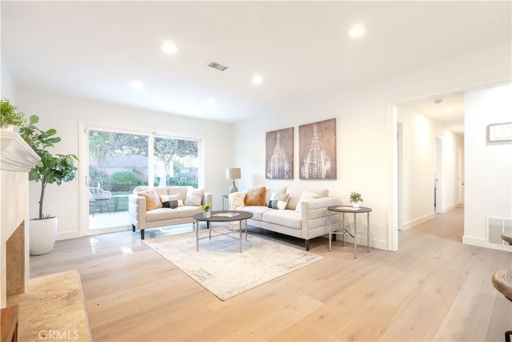 23862 Palmek, Lake Forest, California 92630 home-pic-5