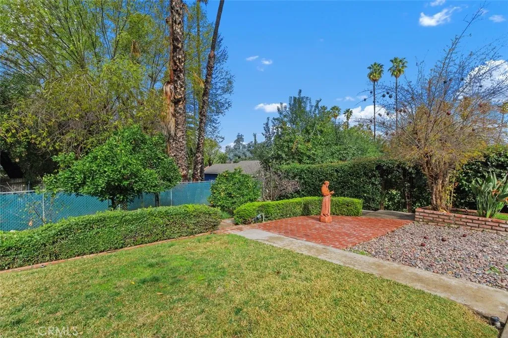 1370 Oak Street, Redlands, California 92373 home-pic-45