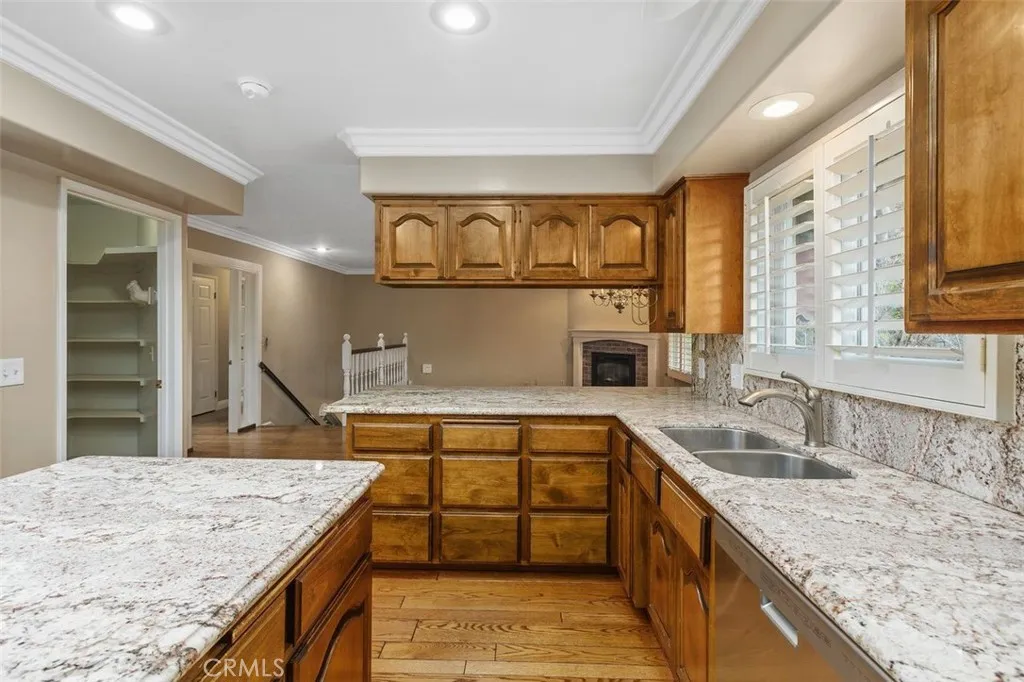 1370 Oak Street, Redlands, California 92373 home-pic-22