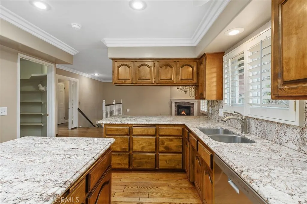 1370 Oak Street, Redlands, California 92373 home-pic-23