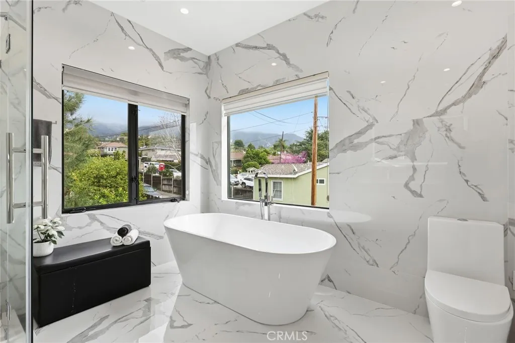 2434 Prospect, Montrose, California 91020 home-pic-32
