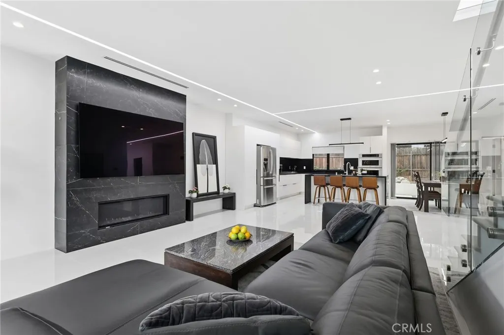 2434 Prospect, Montrose, California 91020 home-pic-8