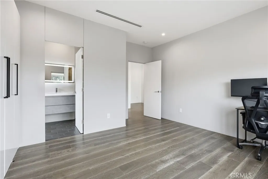 2434 Prospect, Montrose, California 91020 home-pic-38