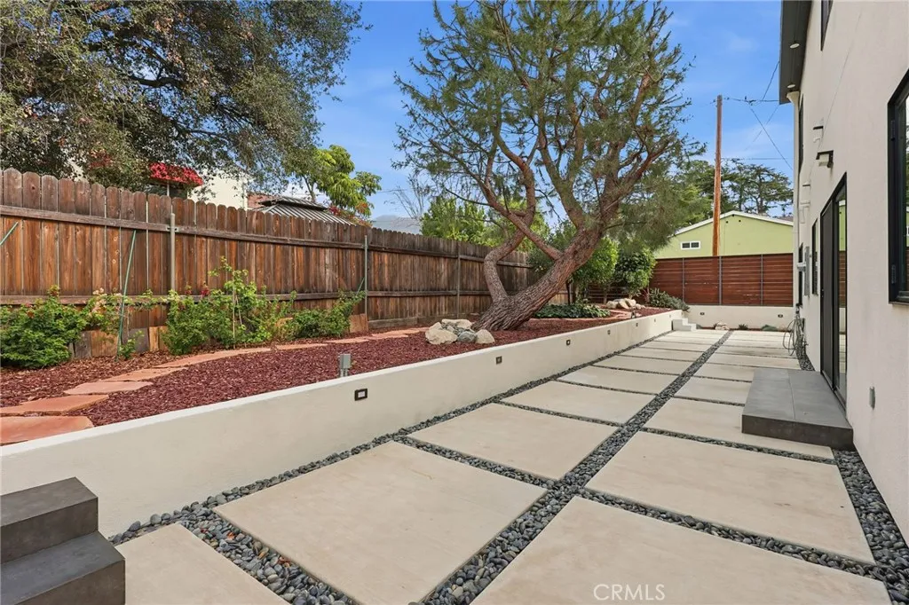 2434 Prospect, Montrose, California 91020 home-pic-52