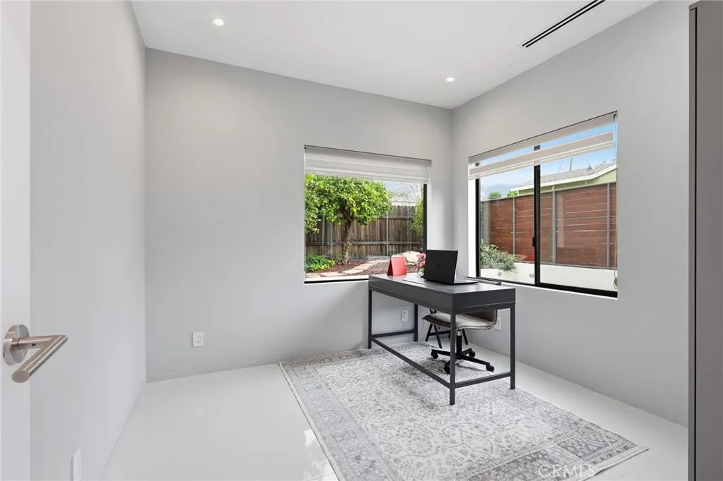 2434 Prospect, Montrose, California 91020 home-pic-16
