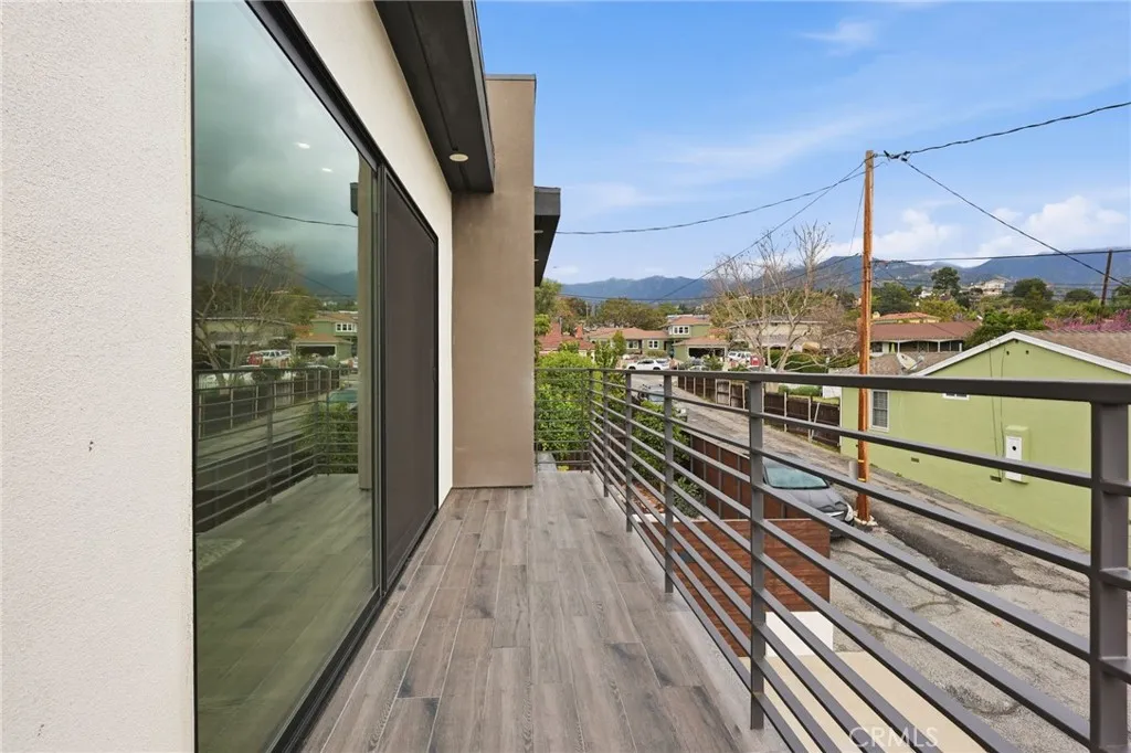 2434 Prospect, Montrose, California 91020 home-pic-28