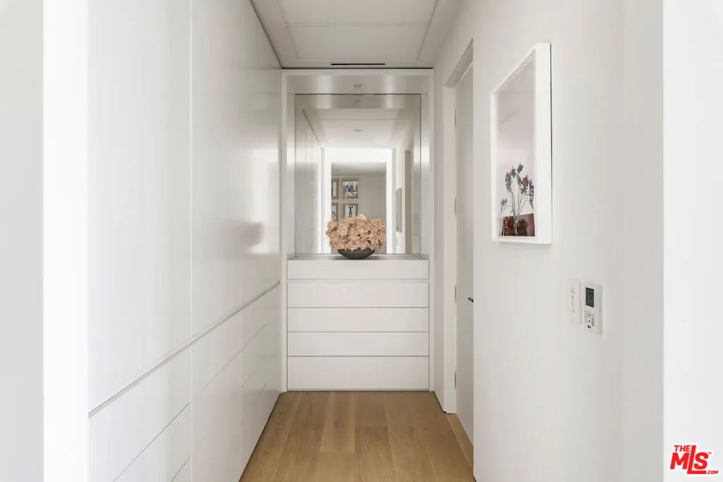 8899 Beverly Boulevard 5a, West Hollywood, California 90048 home-pic-31