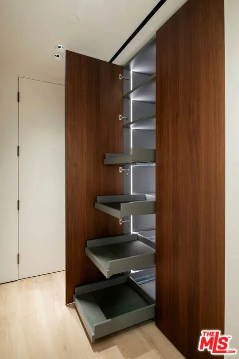 8899 Beverly Boulevard 5a, West Hollywood, California 90048 home-pic-33