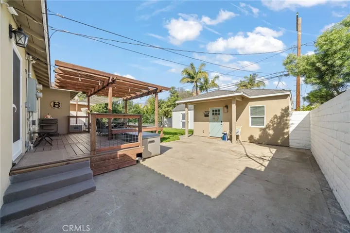 6107 Carson, Lakewood, California 90713