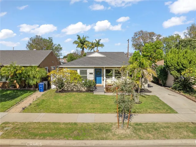 6107 Carson, Lakewood, California 90713