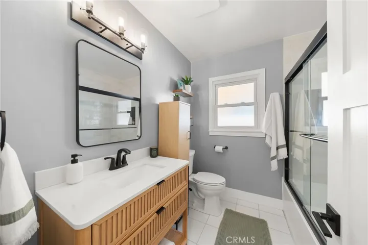 6107 Carson, Lakewood, California 90713