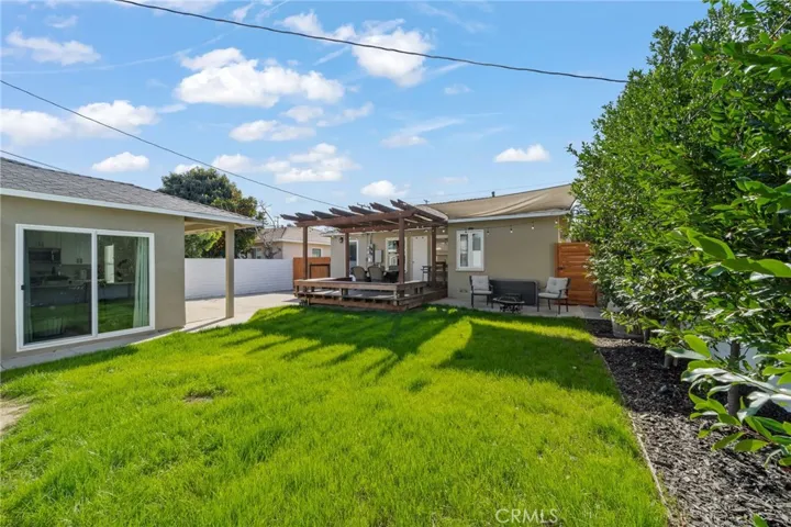 6107 Carson, Lakewood, California 90713