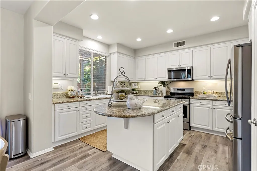 28824 Bristol Road, Temecula, California 92591 home-pic-22