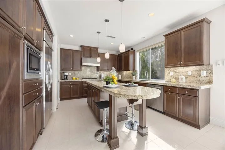 3923 Killymoon, Yorba Linda, California 92886