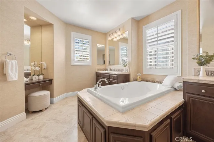 3923 Killymoon, Yorba Linda, California 92886