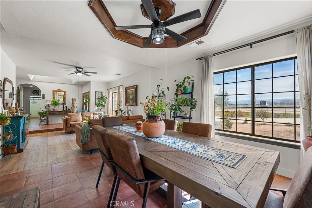 8549 W Avenue D2, Lancaster, California 93536 home-pic-16
