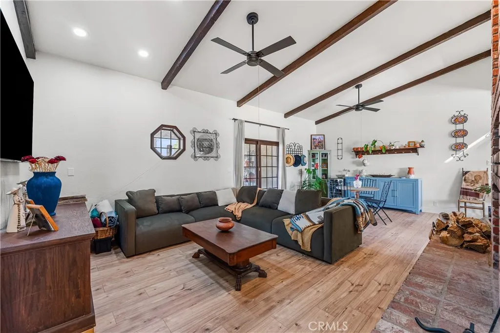 8549 W Avenue D2, Lancaster, California 93536 home-pic-13