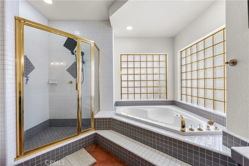 8549 W Avenue D2, Lancaster, California 93536 home-pic-33