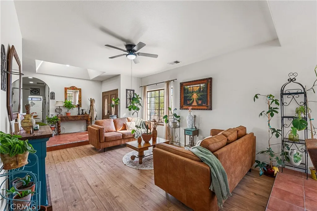 8549 W Avenue D2, Lancaster, California 93536 home-pic-7