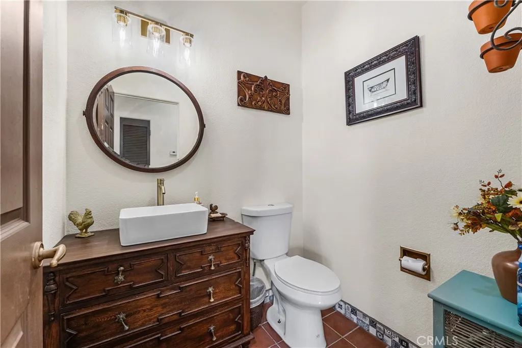 8549 W Avenue D2, Lancaster, California 93536 home-pic-35