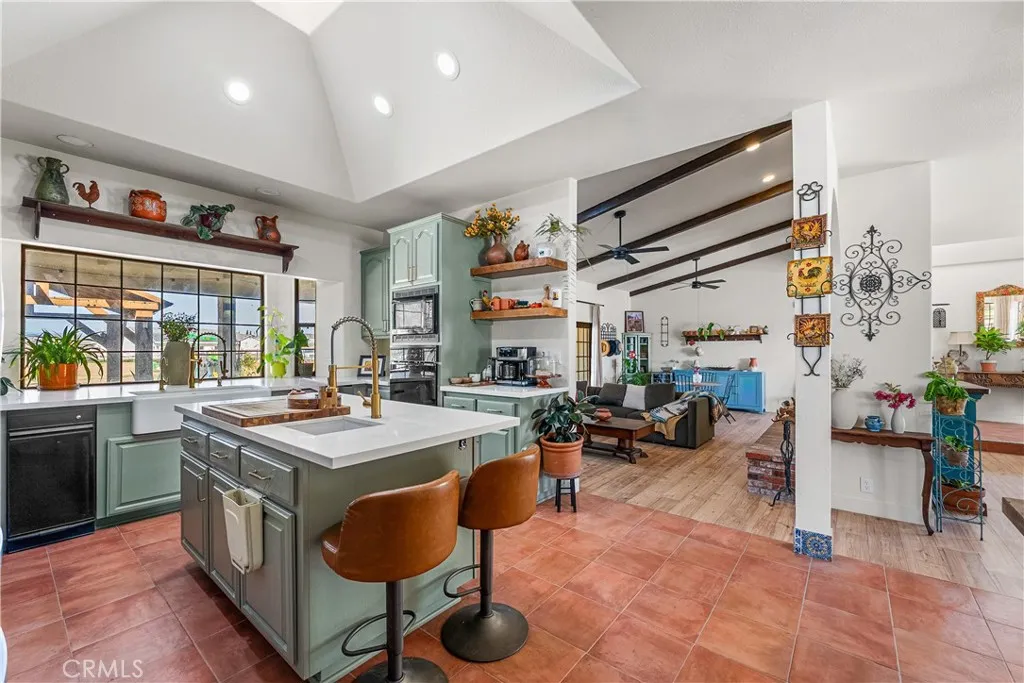 8549 W Avenue D2, Lancaster, California 93536 home-pic-18