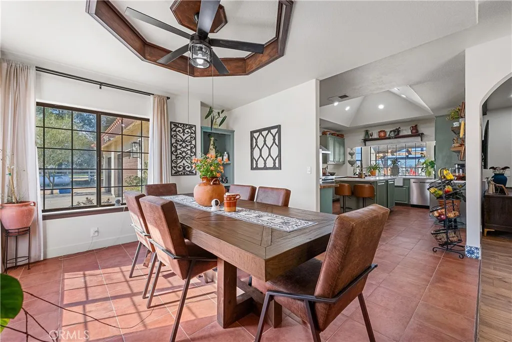 8549 W Avenue D2, Lancaster, California 93536 home-pic-17