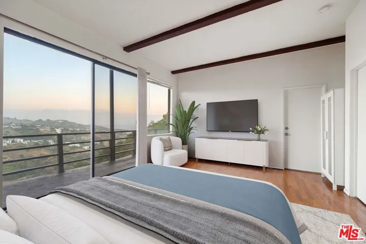 Second Lower level bonus room