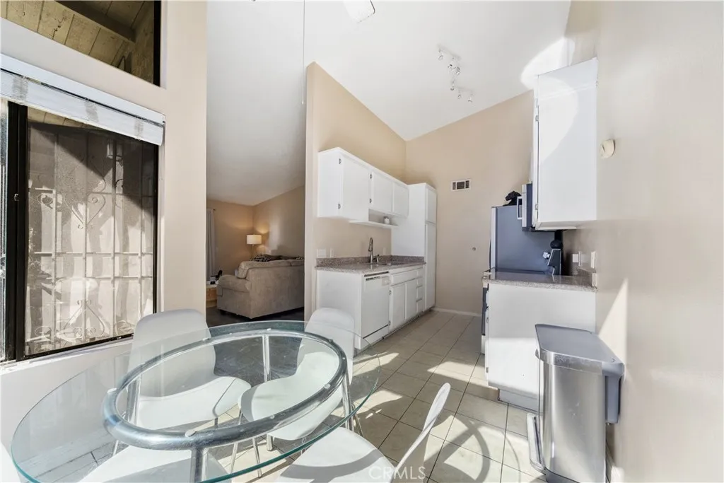 1150 S Meadow 6, Colton, California 92324 home-pic-8
