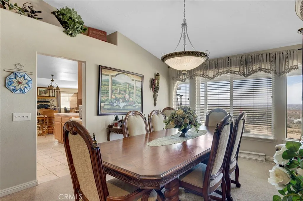 25850 Mountain View, Apple Valley, California 92308 home-pic-8