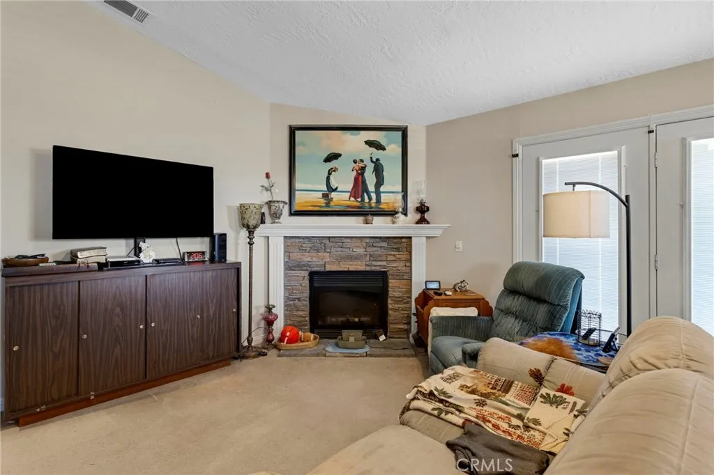 25850 Mountain View, Apple Valley, California 92308 home-pic-21