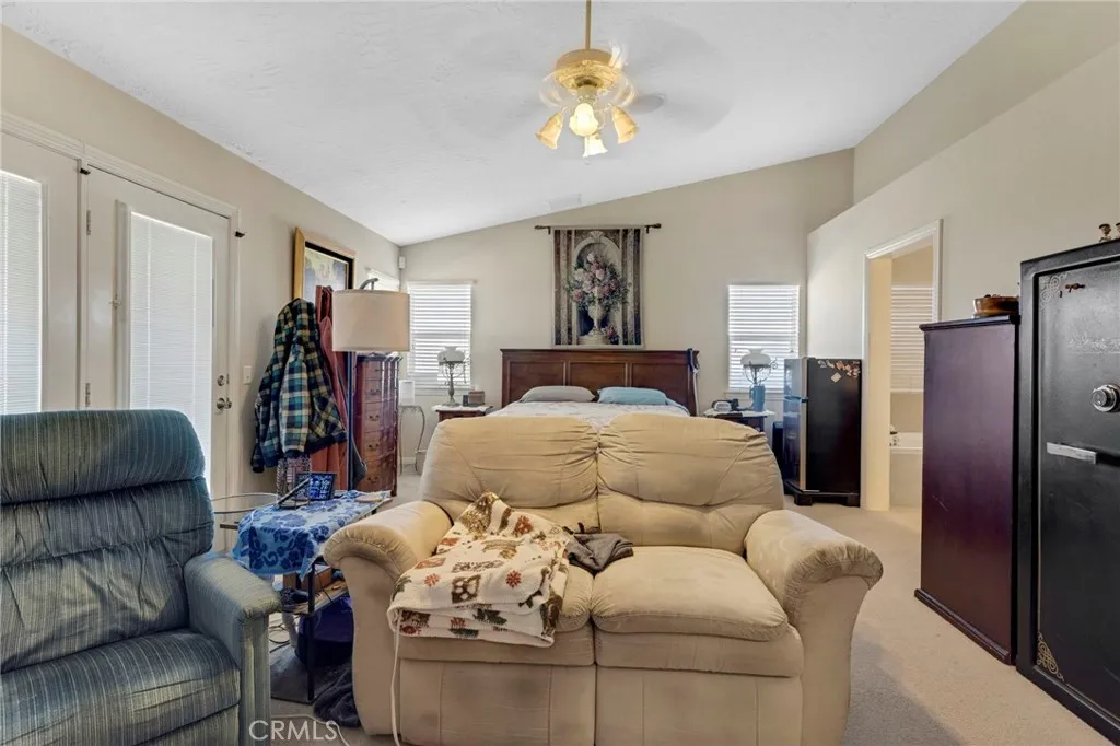 25850 Mountain View, Apple Valley, California 92308 home-pic-19