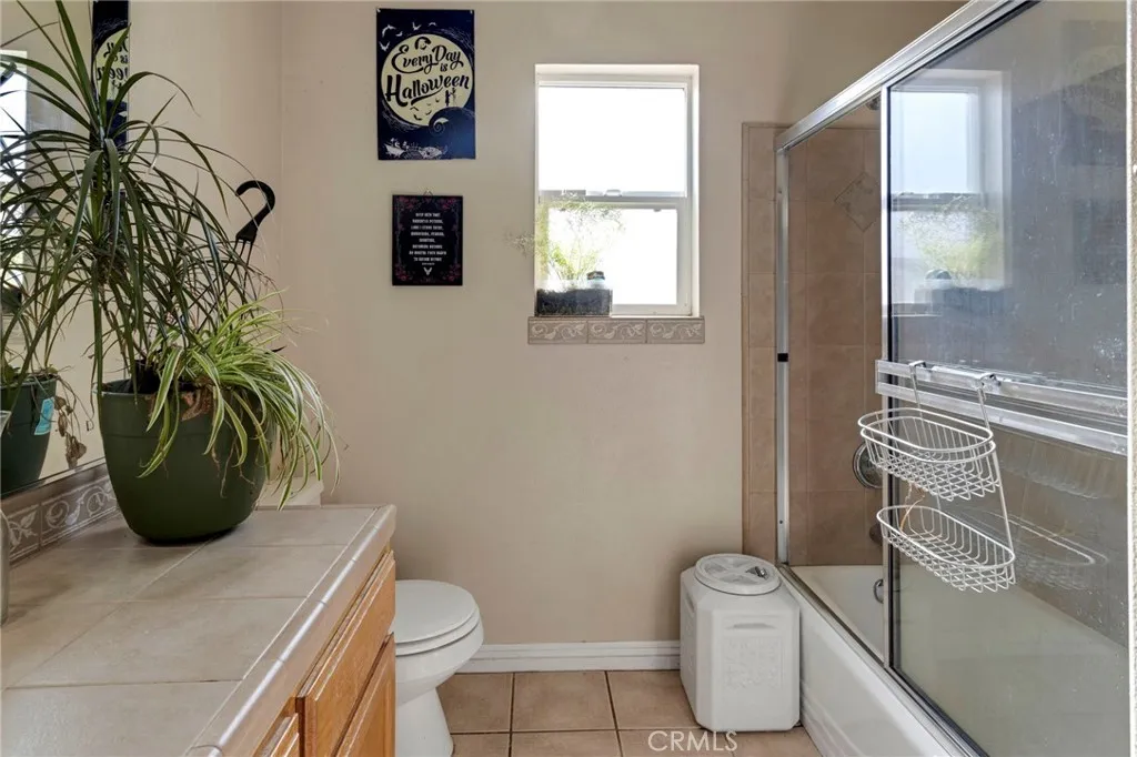 25850 Mountain View, Apple Valley, California 92308 home-pic-34