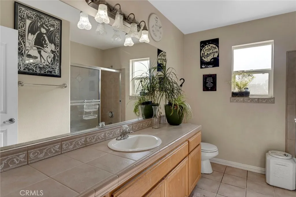25850 Mountain View, Apple Valley, California 92308 home-pic-33