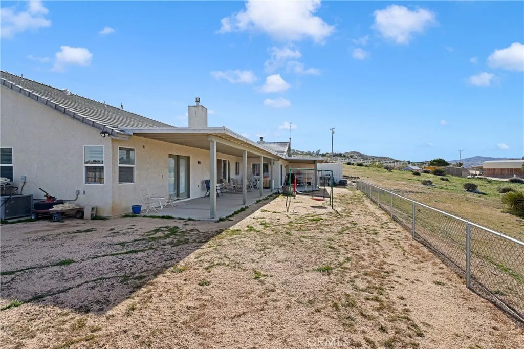 25850 Mountain View, Apple Valley, California 92308 home-pic-42