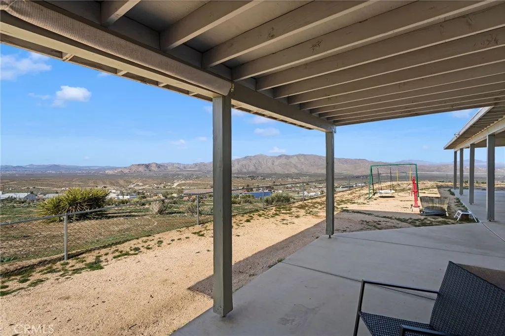 25850 Mountain View, Apple Valley, California 92308 home-pic-38