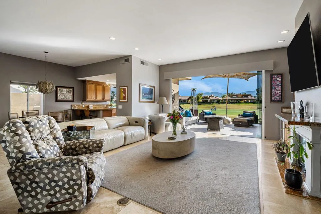 13 Pine Valley Drive, Rancho Mirage, California 92270 home-pic-25