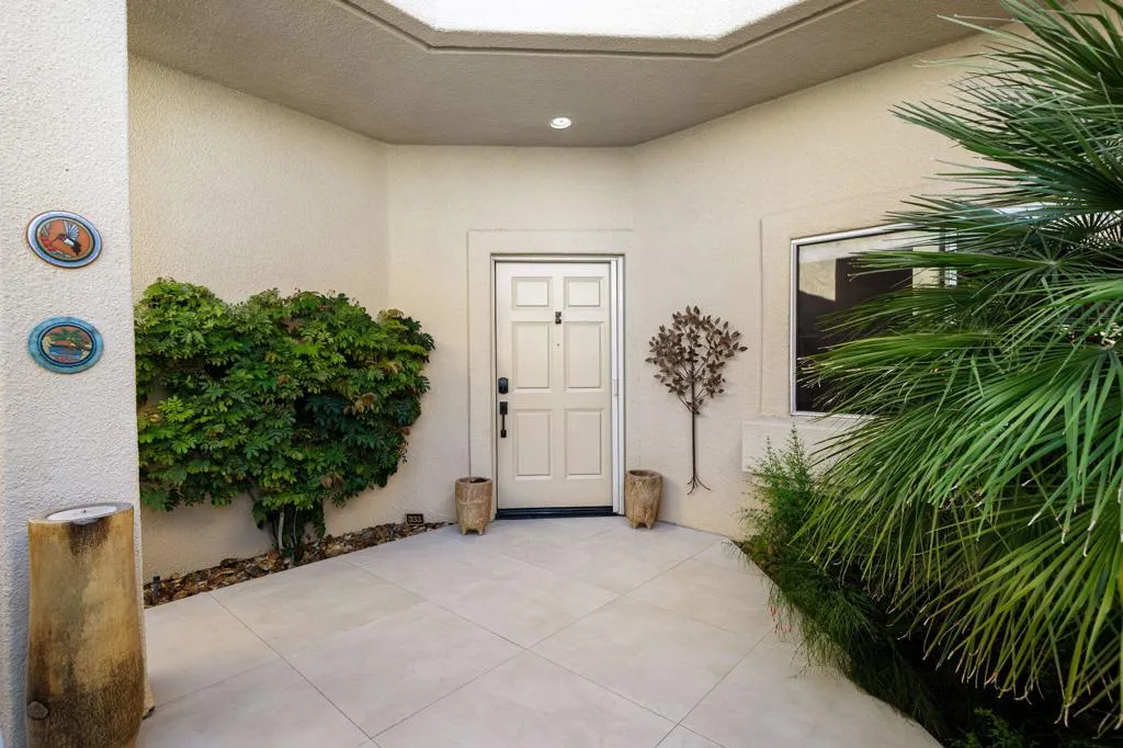 13 Pine Valley Drive, Rancho Mirage, California 92270 home-pic-10
