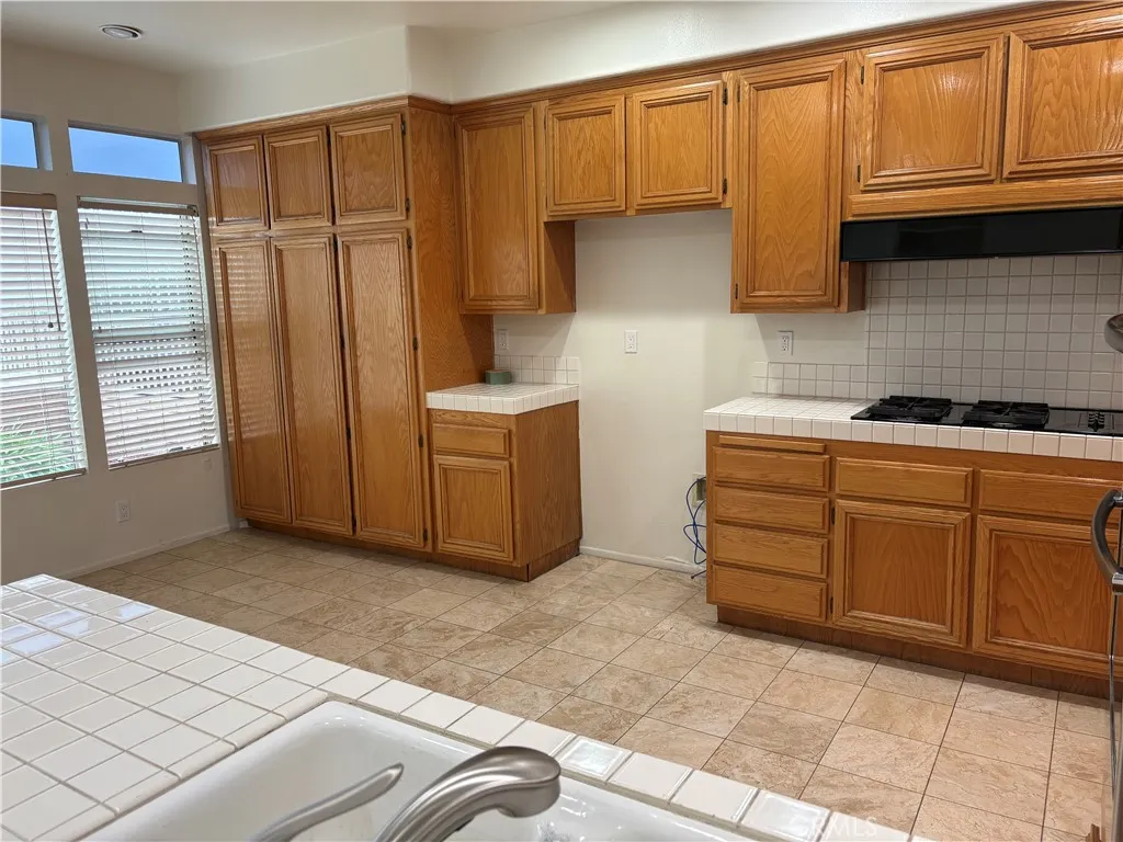 423 S Laureltree, Anaheim, California 92808 home-pic-9