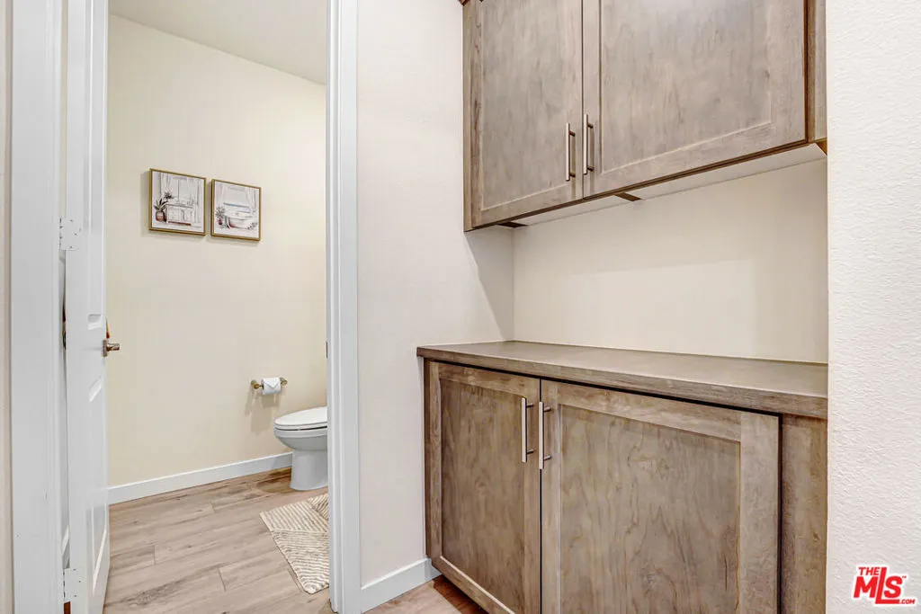 27566 Manzanita Way, Valencia, California 91381 home-pic-6
