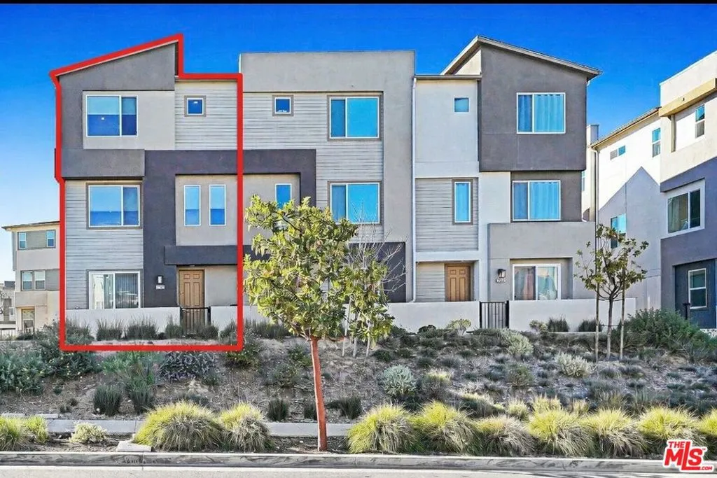 27566 Manzanita Way, Valencia, California 91381 home-pic-35