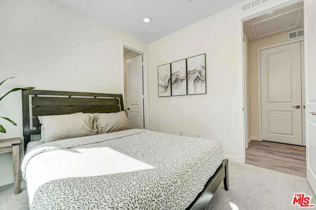27566 Manzanita Way, Valencia, California 91381 home-pic-29