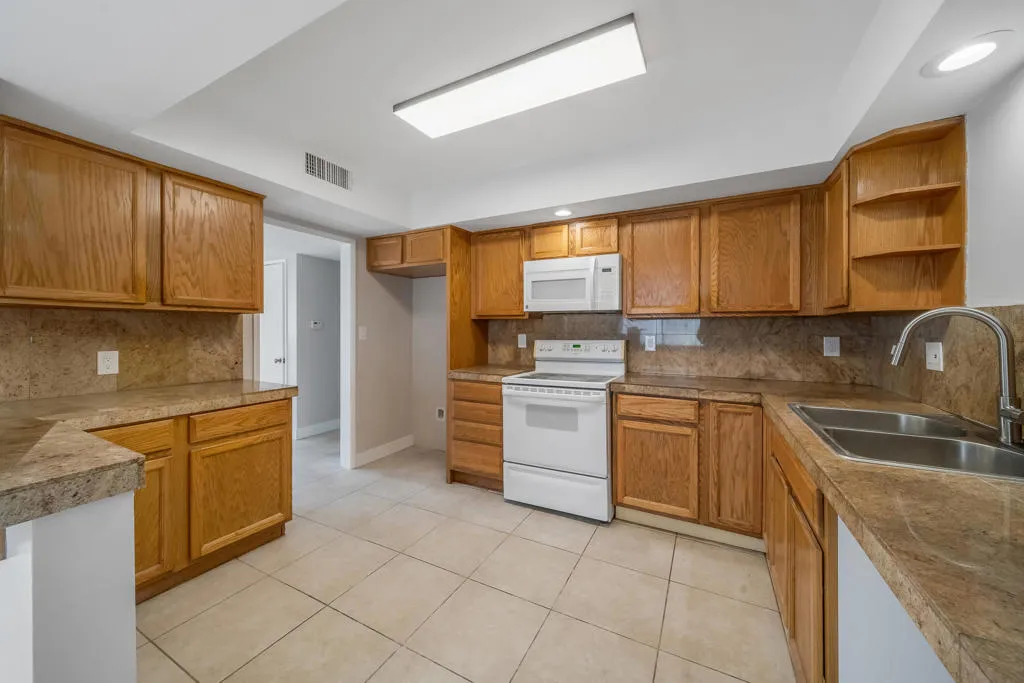 65856 6th Street, Desert Hot Springs, California 92240 home-pic-16